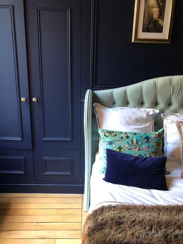 Homestay Room B - Louvre Museum Paris
